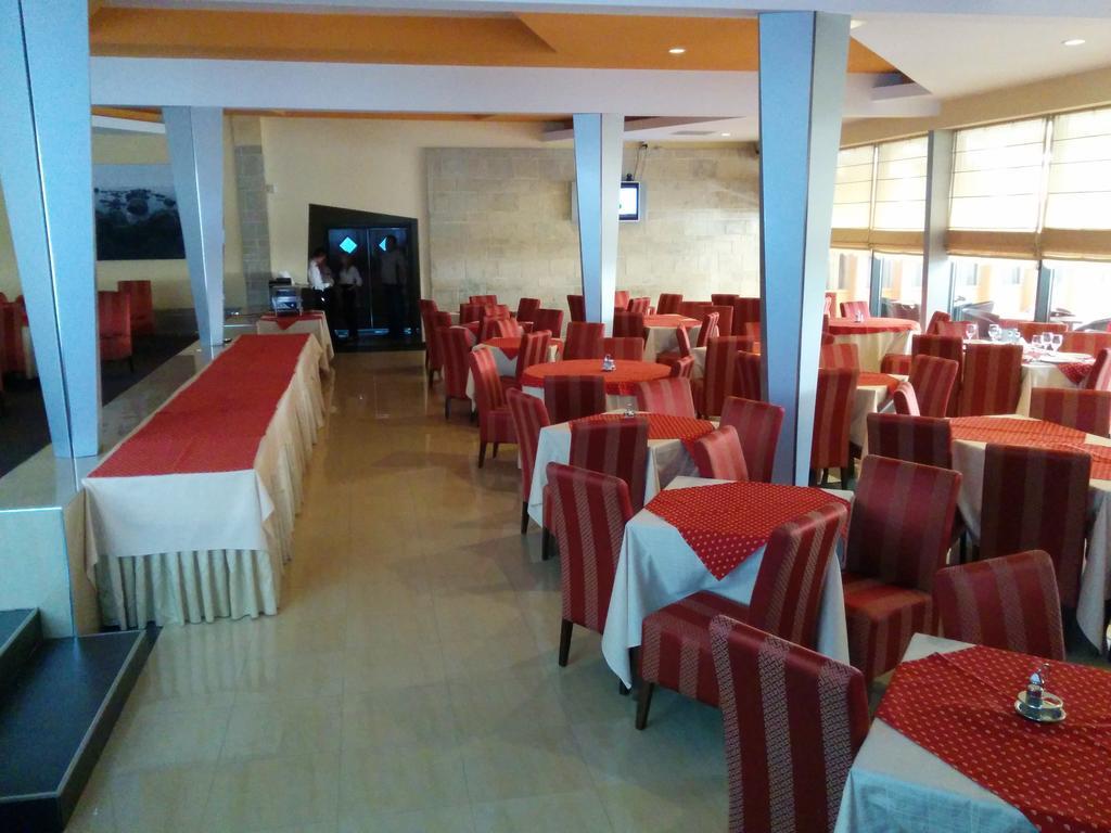 מאמאיה Hotel Palas מראה חיצוני תמונה