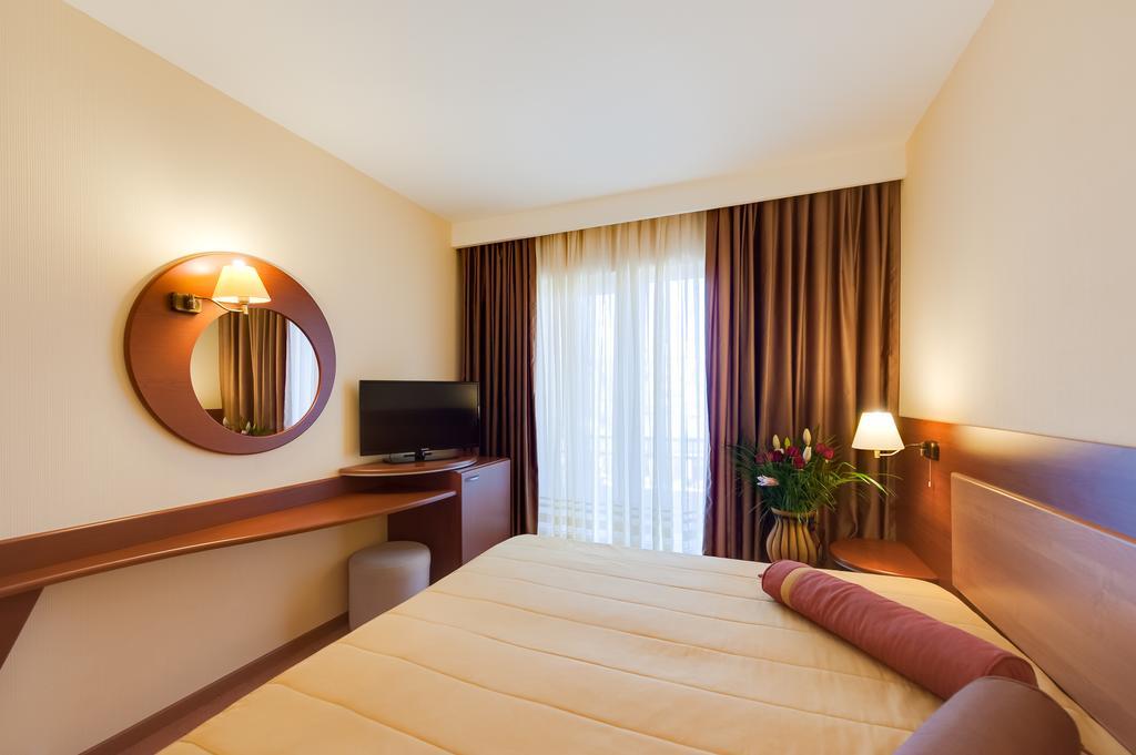 מאמאיה Hotel Palas חדר תמונה