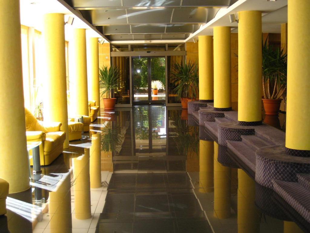 מאמאיה Hotel Palas מראה חיצוני תמונה